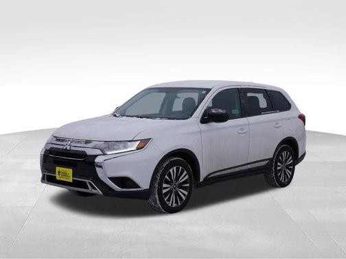 2020 Mitsubishi Outlander ES