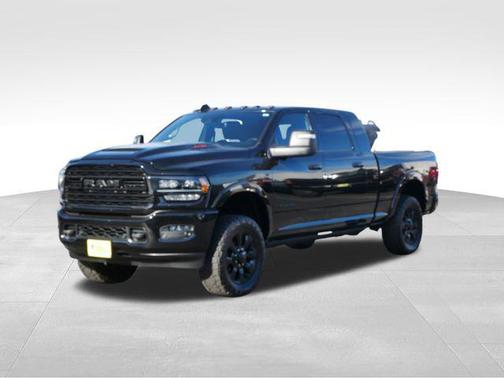 2024 RAM 3500 Limited Mega Cab 4x4 6'4' Box