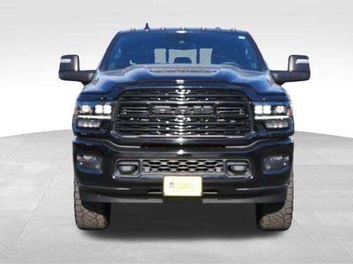 2024 RAM 3500 Limited Mega Cab 4x4 6'4' Box