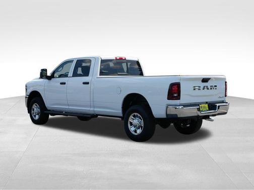 2025 RAM 2500 Tradesman Crew Cab 4x4 8' Box