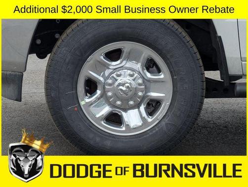 Bright White Clearcoat 2026 RAM 3500 Tradesman Crew Cab 4x4 6'4' Box