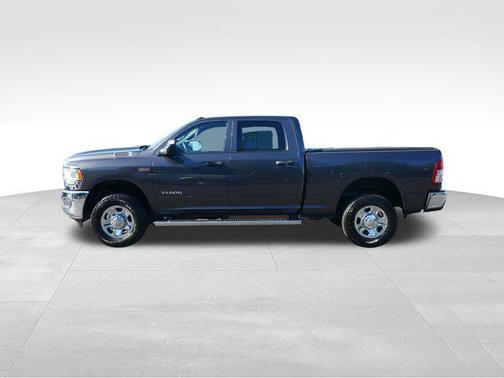 2021 RAM 2500 Tradesman Crew Cab 4x4 6'4' Box
