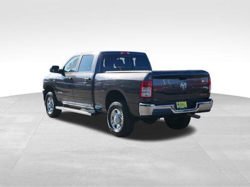 2021 RAM 2500 Tradesman Crew Cab 4x4 6'4' Box