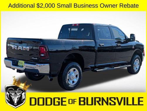 Diamond Black Crystal Pearlcoat 2026 RAM 3500 Tradesman Crew Cab 4x4 6'4' Box