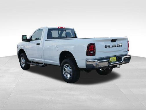 2025 RAM 2500 Tradesman Regular Cab 4x4 8' Box