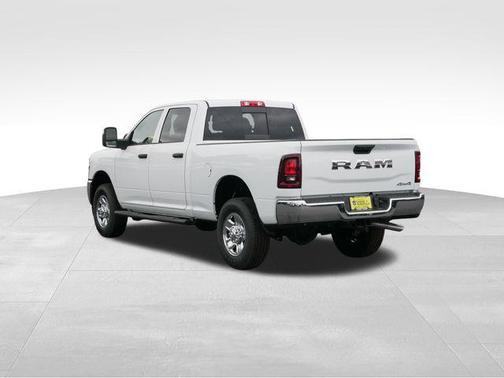 2025 RAM 3500 Tradesman Crew Cab 4x4 6'4' Box