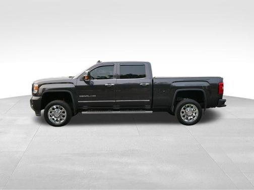 2016 GMC Sierra 2500 Denali