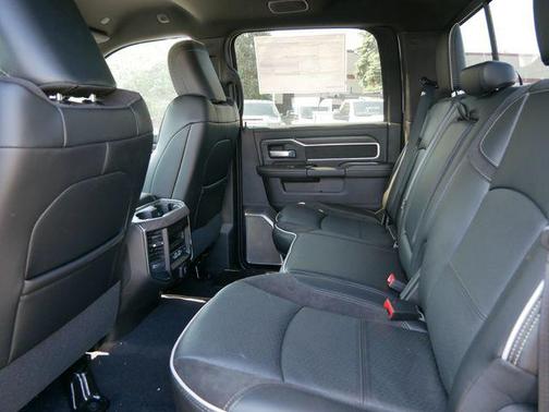 2025 RAM 3500 Laramie Crew Cab 4x4 6'4' Box