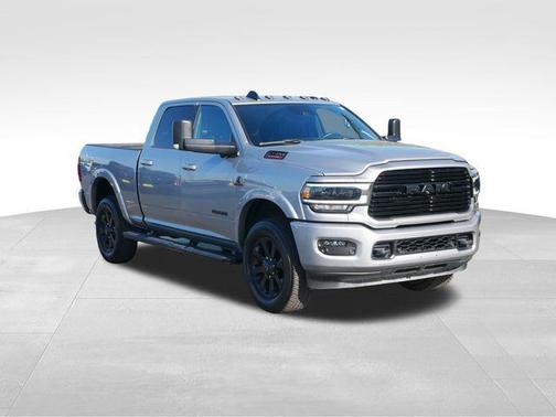 2022 RAM 2500 Laramie Crew Cab 4x4 6'4' Box