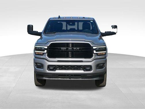 2022 RAM 2500 Laramie Crew Cab 4x4 6'4' Box