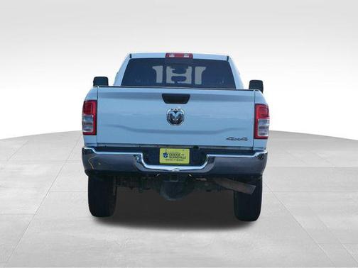 2024 RAM 3500 Tradesman Crew Cab 4x4 8' Box