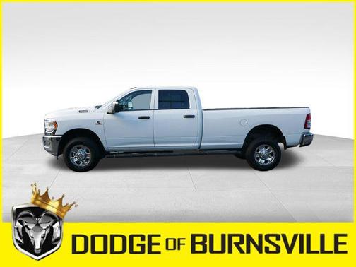 2024 RAM 3500 Tradesman Crew Cab 4x4 8' Box