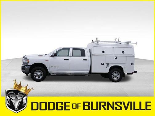 2022 RAM 3500 Tradesman Crew Cab 4x4 8' Box