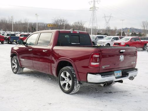 Photo 3 of 32 of 2020 RAM 1500 Laramie