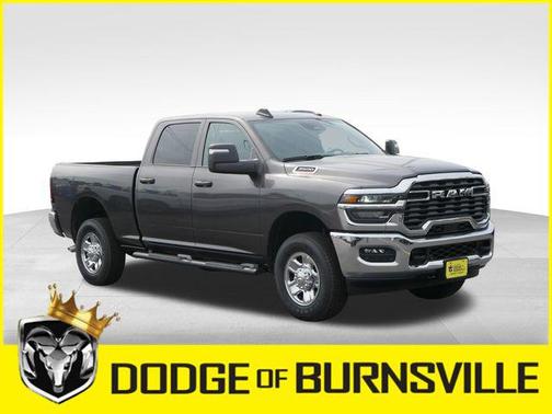 2025 RAM 3500 Tradesman Crew Cab 4x4 6'4' Box