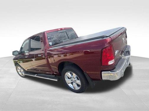 Delmonico Red Pearlcoat 2017 RAM 1500 Big Horn