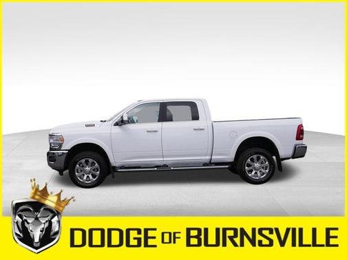 Bright White Clearcoat 2022 RAM 2500 Laramie Crew Cab 4x4 6'4' Box