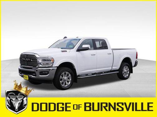 Bright White Clearcoat 2022 RAM 2500 Laramie Crew Cab 4x4 6'4' Box