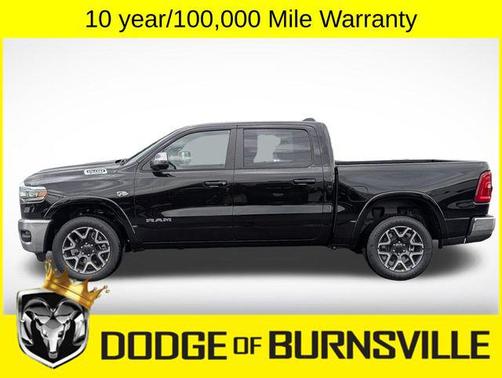 Diamond Black Crystal Pearlcoat 2026 RAM 1500 Laramie