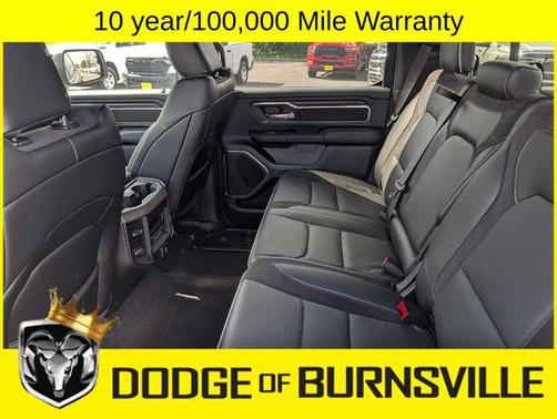 Diamond Black Crystal Pearlcoat 2026 RAM 1500 Laramie