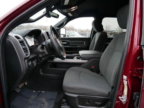 2023 RAM 2500 Big Horn Crew Cab 4x4 6'4' Box