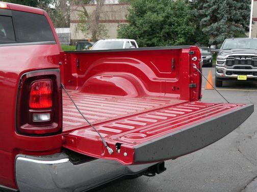 2025 RAM 3500 Tradesman Crew Cab 4x4 6'4' Box