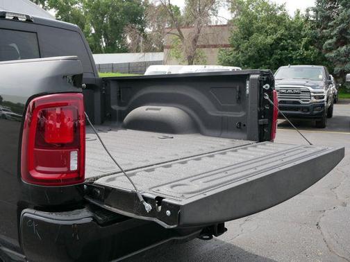 2025 RAM 2500 Laramie Crew Cab 4x4 6'4' Box