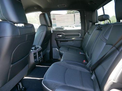 2025 RAM 3500 Laramie Crew Cab 4x4 6'4' Box