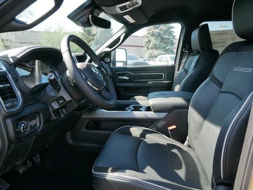 2025 RAM 3500 Laramie Crew Cab 4x4 6'4' Box