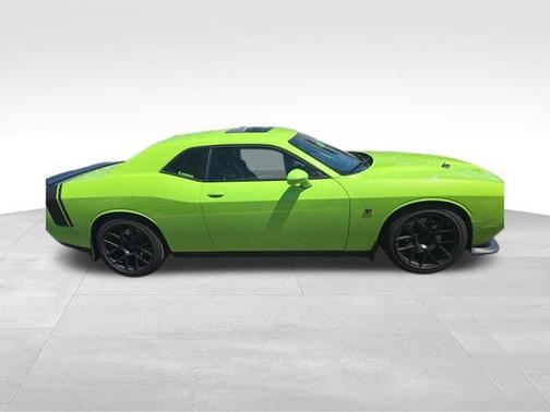 Sublime Pearl Coat 2015 Dodge Challenger R/T Scat Pack