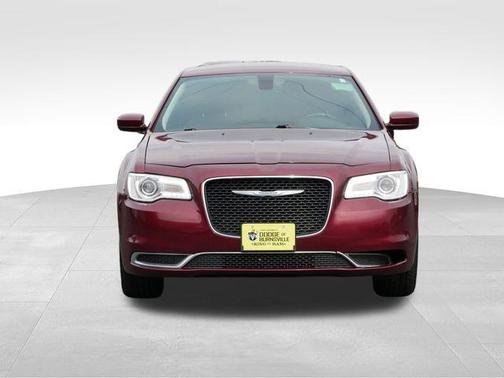 2016 Chrysler 300 Limited