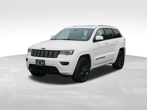 2022 Jeep Grand Cherokee Laredo