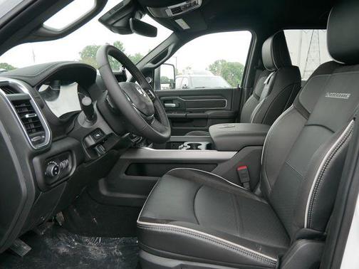 2025 RAM 2500 Laramie Crew Cab 4x4 6'4' Box