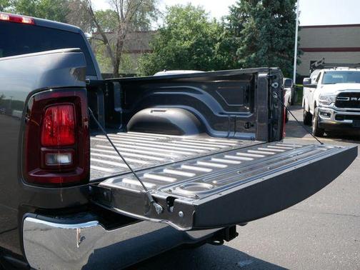 2025 RAM 3500 Tradesman Crew Cab 4x4 6'4' Box