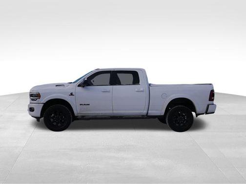 2020 RAM 2500 Laramie Crew Cab 4X4 6'4' Box