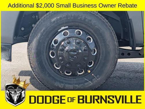 Ceramic Gray Clearcoat 2026 RAM 3500 Laramie Crew Cab 4x4 8' Box