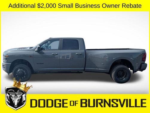 Ceramic Gray Clearcoat 2026 RAM 3500 Laramie Crew Cab 4x4 8' Box