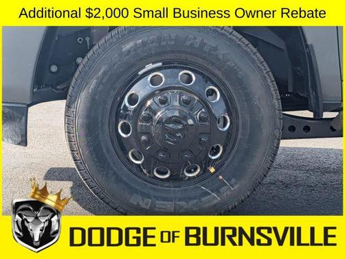 Ceramic Gray Clearcoat 2026 RAM 3500 Laramie Crew Cab 4x4 8' Box