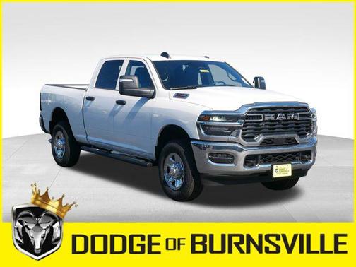 2025 RAM 3500 Tradesman Crew Cab 4x4 6'4' Box