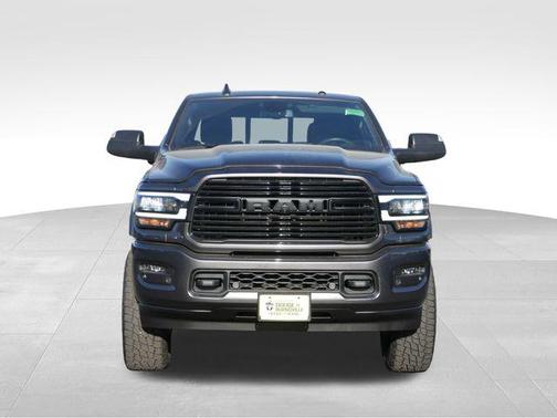 2019 RAM 2500 Laramie Crew Cab 4x4 8' Box