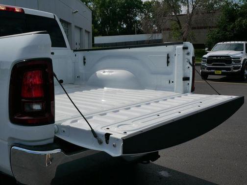 2025 RAM 2500 Tradesman Crew Cab 4x4 6'4' Box