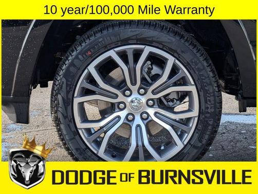 Diamond Black Crystal Pearlcoat 2026 RAM 1500 ST