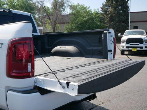 2025 RAM 2500 Laramie Crew Cab 4x4 6'4' Box