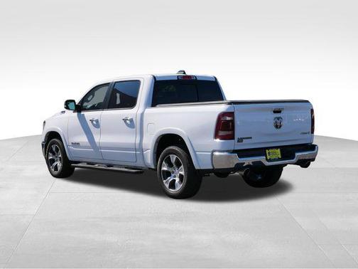 Bright White Clearcoat 2022 RAM 1500 Laramie