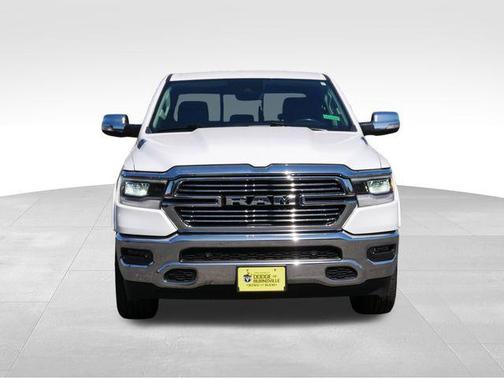 Bright White Clearcoat 2022 RAM 1500 Laramie