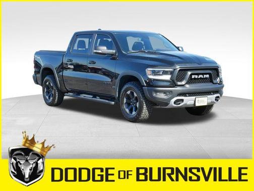 Diamond Black Crystal Pearlcoat 2019 RAM 1500 Rebel