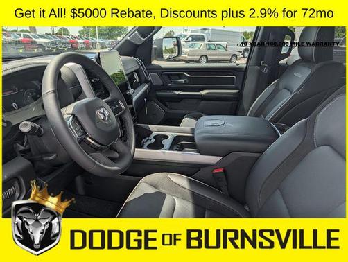 Ivory White Tri-Coat Pearlcoat 2026 RAM 1500 Laramie