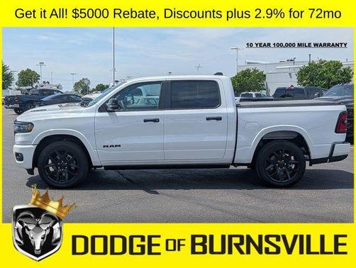 Ivory White Tri-Coat Pearlcoat 2026 RAM 1500 Laramie