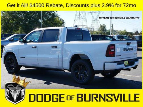 Ivory White Tri-Coat Pearlcoat 2026 RAM 1500 Laramie