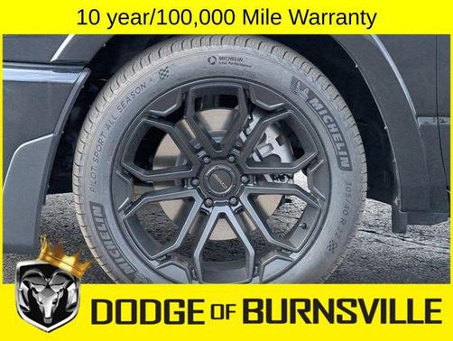 Diamond Black Crystal Pearlcoat 2026 RAM 1500 Big Horn/Lone Star